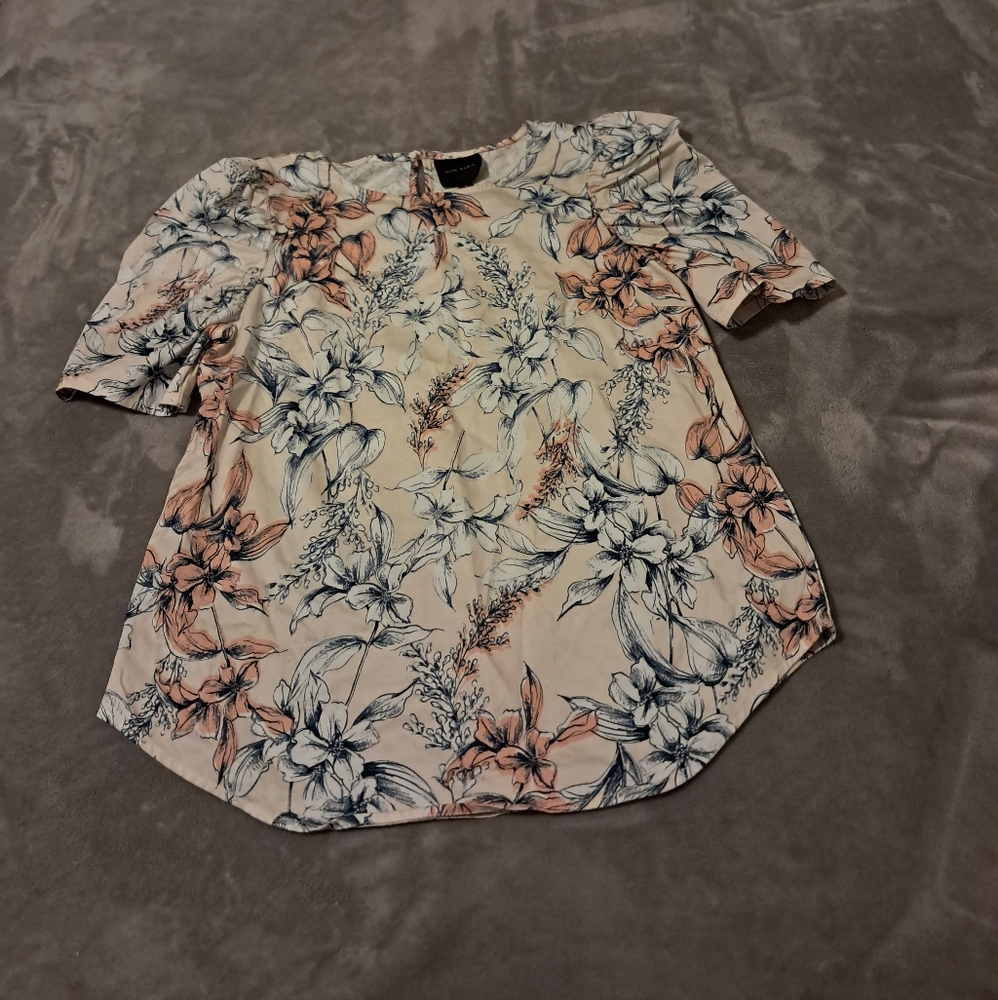 Alex Marie Cotton Floral Short Smocked Sleeve Blouse Cream Color Sz. Small